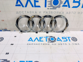 Эмблема решетки радиатора grill Audi A3 8V 15-20 хром