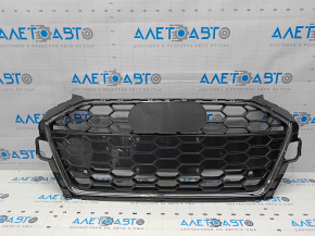 Решетка радиатора grill голая Audi A4 B9 20-25 без эмблем, хром, S-line