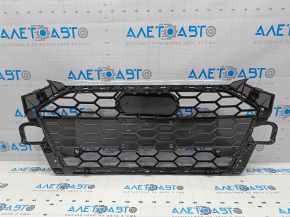 Решетка радиатора grill голая Audi A4 B9 20-25 без эмблем, хром, S-line