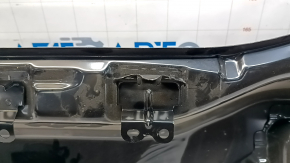 Задняя панель Toyota Rav4 19-24 помят угол, примяты крепления