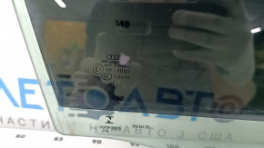 Стекло двери передней правой Audi A4 B9 17-25 царапины