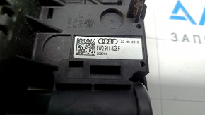 Распределитель тока АКБ Audi A4 B9 17-17 с блоком предохранителей