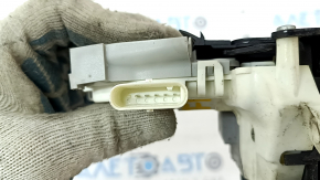 Замок двери передней правой Audi A4 B9 17-20