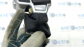 Ручка КПП Audi A4 B9 17-25 с верхней накладкой, кожа, черная, царапины, потрескана