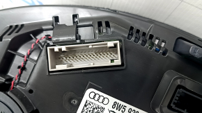 Щиток приборов Audi A4 B9 17-25 большой дисплей, 106к, царапины