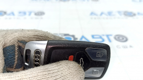 Ключ smart Audi A4 B9 17-21 тип 2, 4 кнопки, потерт, царапины, тычки