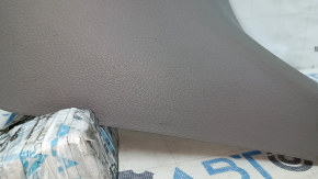 Накладка передней стойки нижняя правая Toyota Highlander 08-13 серая, царапины