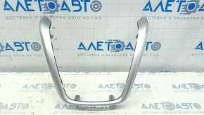 Decorație centrală panou frontal Nissan Murano z52 15- crom, zgârieturi