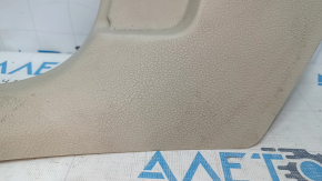 Decorație stâlp stânga jos față VW Passat b8 16-19 bej SUA, zgâriat, uzat, de curățat