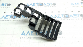 Кронштейн блока предохранителей багажника Audi A4 B8 08-16