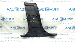 Накладка центральной стойки нижняя правая Audi A4 B8 08-16 седан, черная, царапины