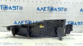 Накладка задней стойки нижняя левая Ford Fusion mk5 13-16 черная, царапины, вмятина
