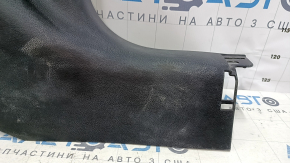 Накладка передней стойки нижняя правая Ford Mustang mk6 15-23 черная, затерта, царапины