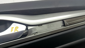 Garnitură portiere față dreapta Ford Fusion mk5 17-20 neagră cu inserție din lemn de lemn, cotieră din piele, turnare gri, zgârieturi, fragment lipsă, curățabil uscat