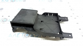 Кронштейн блоков багажника Audi A4 B8 08-16