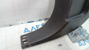Накладка передней стойки нижняя левая Ford Focus mk3 11-18 черная, царапины