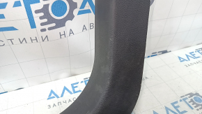 Накладка передней стойки нижняя левая Ford Fusion mk5 13-16 черная, царапины, потертости