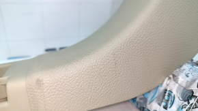 Накладка передней стойки нижняя левая Ford Fusion mk5 13-16 бежевая, царапины, потертости