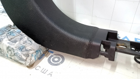 Накладка передней стойки нижняя правая Ford Fusion mk5 13-16 черная, царапина, потертости
