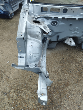 Четверть передняя правая Lexus RX300 RX330 RX350 RX400h 04-09 на кузове, серебро