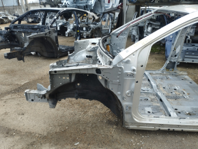 Четверть передняя левая Lexus RX300 RX330 RX350 RX400h 04-09 на кузове, серебро