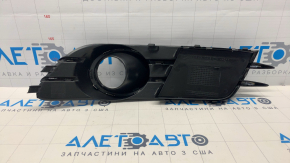 Решетка переднего бампера левая Audi A6 C7 16-18 рест под радар