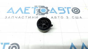 Пищалка в торпеде правая Porsche Macan 15-26 Bose
