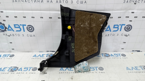 Накладка передней стойки нижняя правая Kia Sorento 10-15 черная, царапины