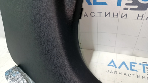 Накладка передней стойки нижняя правая Hyundai Sonata 15-19 черная, царапины