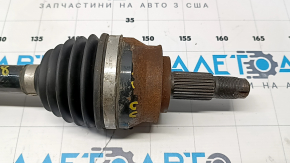 Привод полуось передняя левая Chrysler 200 15-17 2.4 ржавый, порван пыльник внешней гранаты