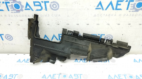 Дефлектор радиатора правый Audi A4 B8 13-16 2.0T надломан