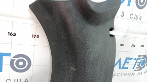 Decorație stâlp stânga jos față Nissan Versa 12-19 usa negru, zgârieturi
