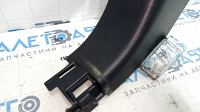 Decorație stâlp stânga jos față Nissan Murano z52 15 - negru, uzat, zgârieturi
