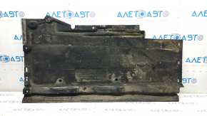Защита днища правая Audi A4 B8 08-16 большая, затерта, надорвана