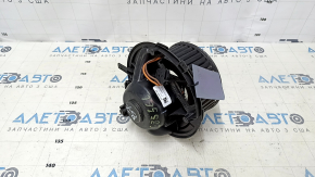 Мотор вентилятор печки VW Passat b7 12-15 USA потертость