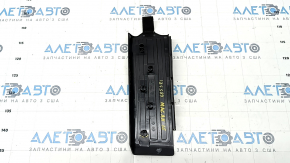 Площадка для отдыха ноги Porsche Macan 15-26 черная, сломано крепление, царапины