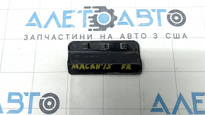 Направляющая накладка капота правая Porsche Macan 15-18