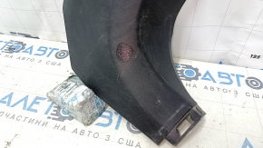 Накладка передней стойки нижняя правая Mitsubishi Galant 04-12 черная, затерта, царапины