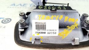 Ручка двери багажника в сборе Chevrolet Trax 15-22 сломано крепление
