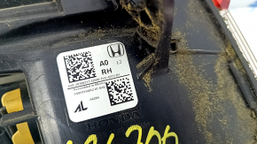 Фонарь внешний крыло правый Honda Accord 18-22 царапины