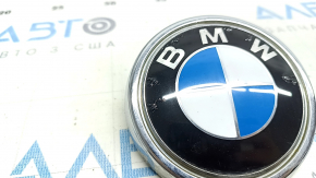Эмблема значок BMW двери багажника BMW X5 F15 14-18 вздулась краска