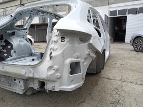 Четверть крыло задняя правая Porsche Macan 15-26 на кузове, белая
