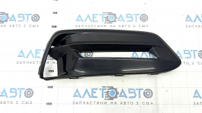 Решетка бампера правая Honda Accord 18-20 под птф, черный глянец, песок, трещина в креплении