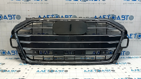 Решетка радиатора grill голая Audi A4 B9 20-25 без эмблемы, сломано крепление