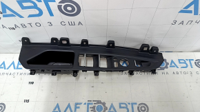 Накладка управления стеклоподъемниками передняя левая BMW X5 F15 14-18 черная с хром, скол на кромке