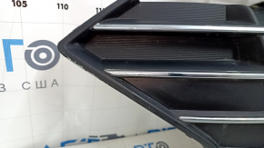 Решетка радиатора grill в сборе Hyundai Elantra AD 19-20 с эмблемой без радара, песок, надломаны крепления, сломаны крепления