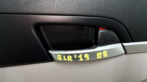 Garnitură portiere spate dreapta Hyundai Elantra AD 19-20 gri, cotieră cauciuc gri, inserție din pânză gri, turnare gri, lovituri, zgârieturi, suport rupt, zgârieturi, abraziuni, pentru curățare