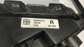 Поворотник правый Hyundai Elantra AD 19-20 песок