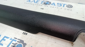 Decorație prag interior dreapta față Hyundai Elantra AD 17-20 negru, zgârieturi