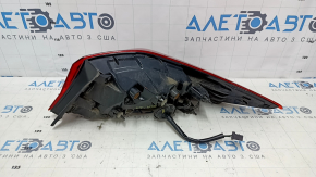Фонарь внешний крыло левый Hyundai Elantra AD 19-20 галоген с накладкой, царапины, нет фрагмента, сколы
